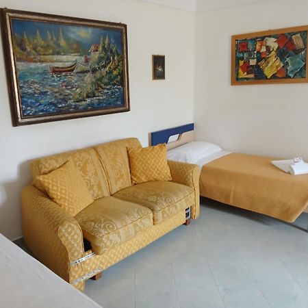 Alloggio Turistico Isabella Ventotene Dış mekan fotoğraf